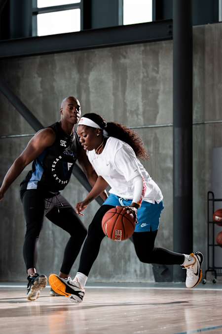 Arike Ogunbowale trains with Melvin Sanders at Singing Hills Recreation Center in Dallas, TX USA on August 8, 2021.