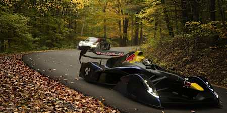 Una captura de pantalla de Gran Turismo 7 muestra el Red Bull X2014 Junior. En nuestra guía de ajuste y configuración ofrecemos consejos y trucos.