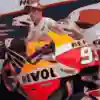 Marc Márquez et la Repsol Honda RC213V 2016