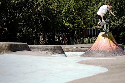 Stevie Thompson – Bastard Plant