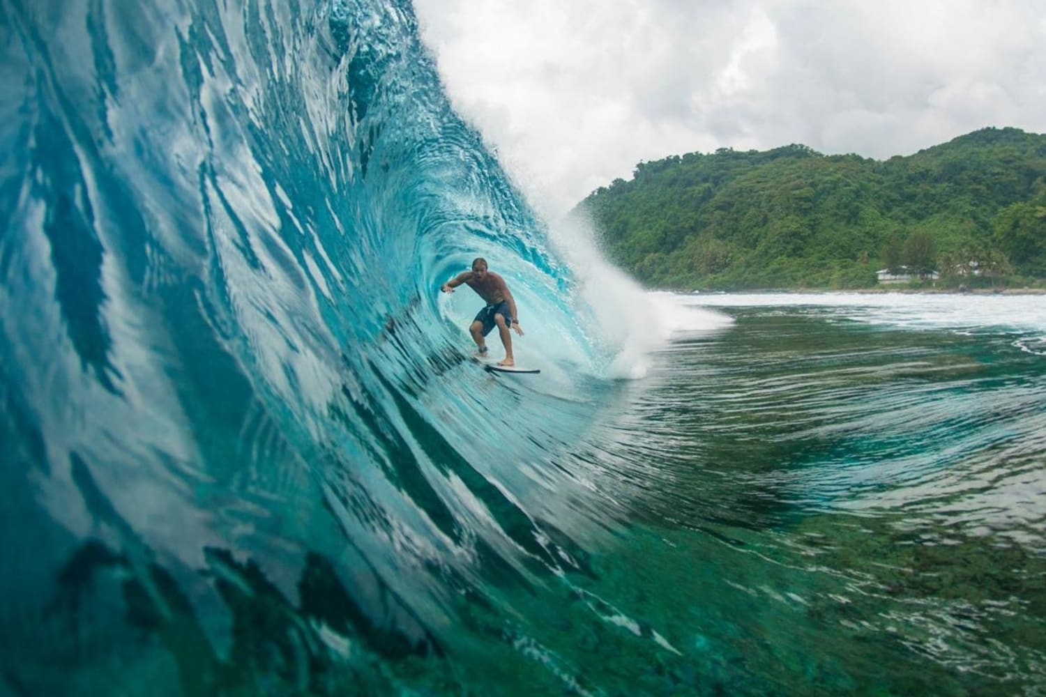 Sessions Jamie O'Brien surfs in American Samoa +video+