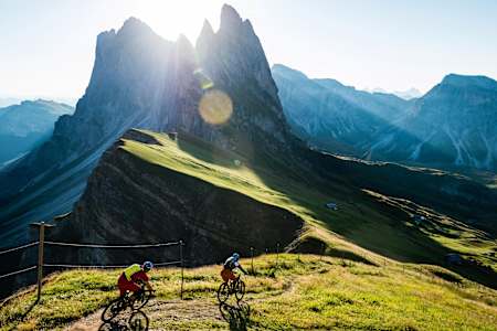 Early birds catch the golden trails.