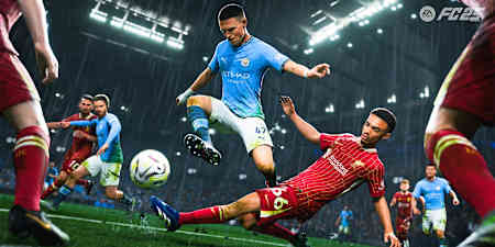 Duel in FC 25 between Phil Faden and Trent Alexander-Arnold.