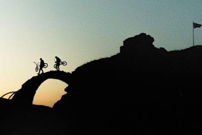 BMX tour με τον Πάνο Μανάρα στο Αιγαίο