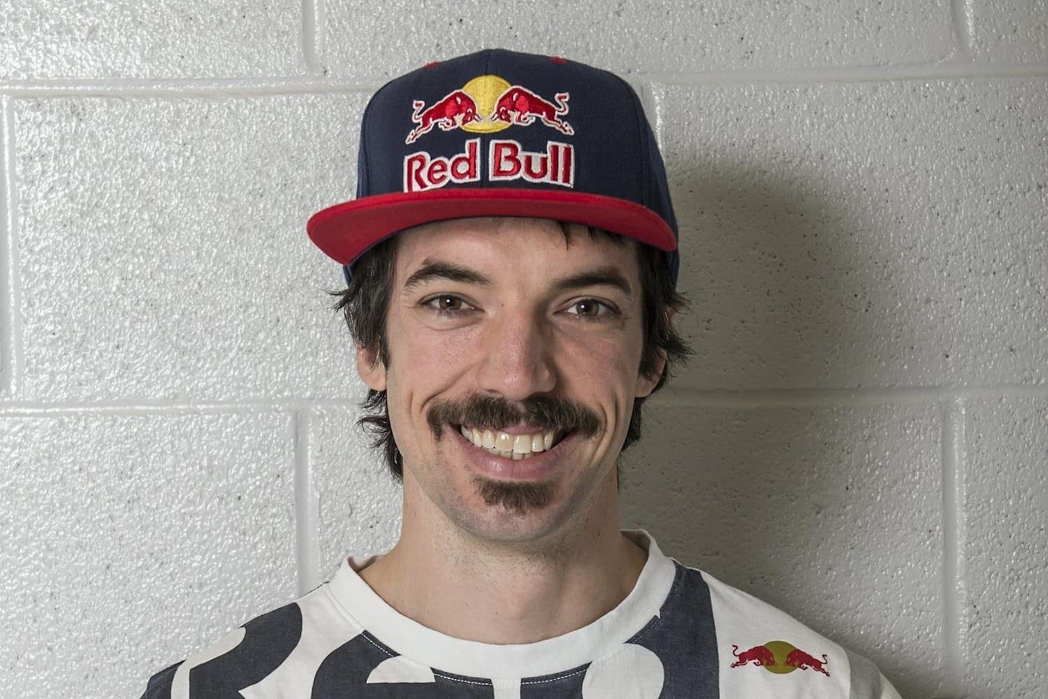 Charles Hamelin: Speed skating – Red Bull Athlete Page