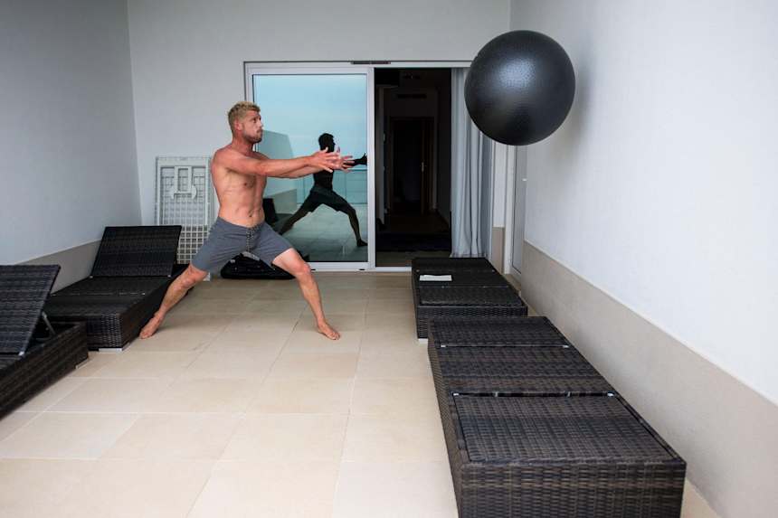 Mick Fanning Is Surfing S Greatest Closer