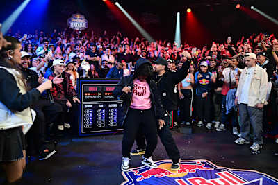 En una entretenida batalla, Marithea y Lokillo hicieron bailar al público en Red Bull Batalla 5 Vidas: Edición de Campeones, el 18 de octubre en Bogotá, Colombia.