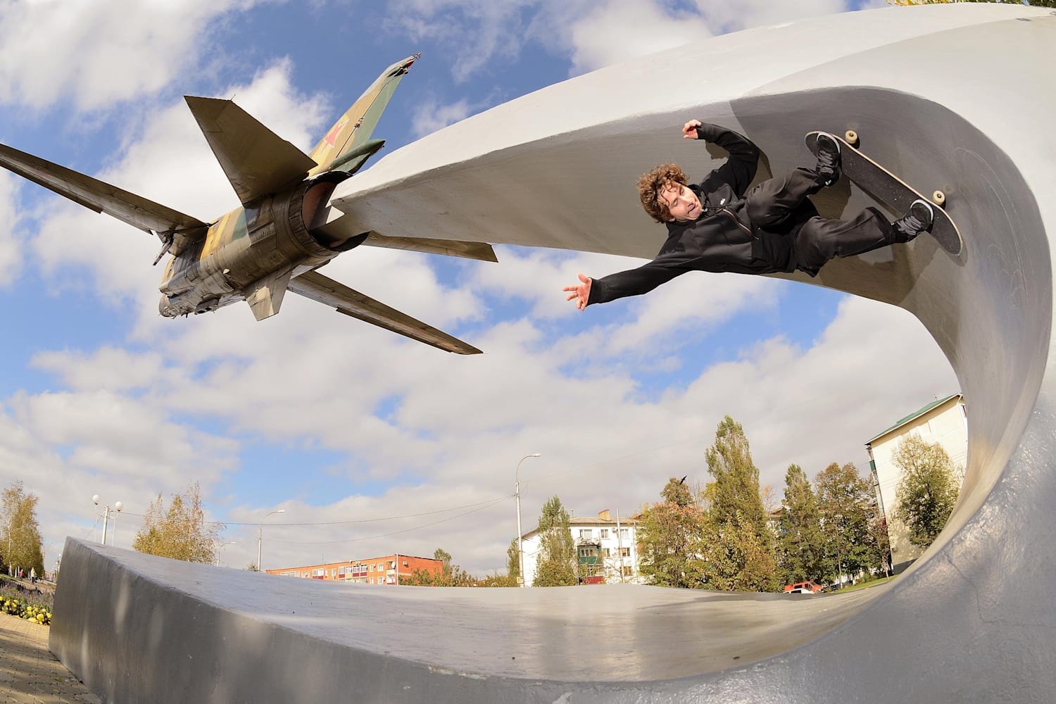 Skate Russia from Krasnodar to Sochi *video* Red Bull