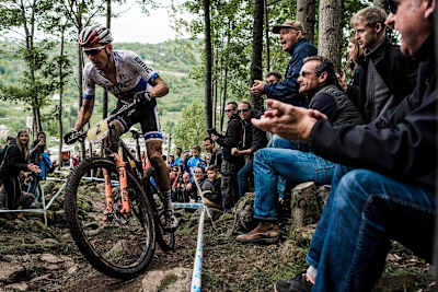 Julien Absalon en La Bresse XCO World Cup en Francia el 29 de mayo de 2016.