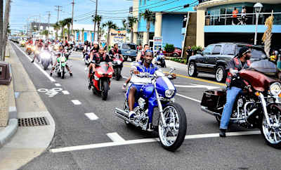 O Black Bike Week atrai umas  350 mil pessoas
