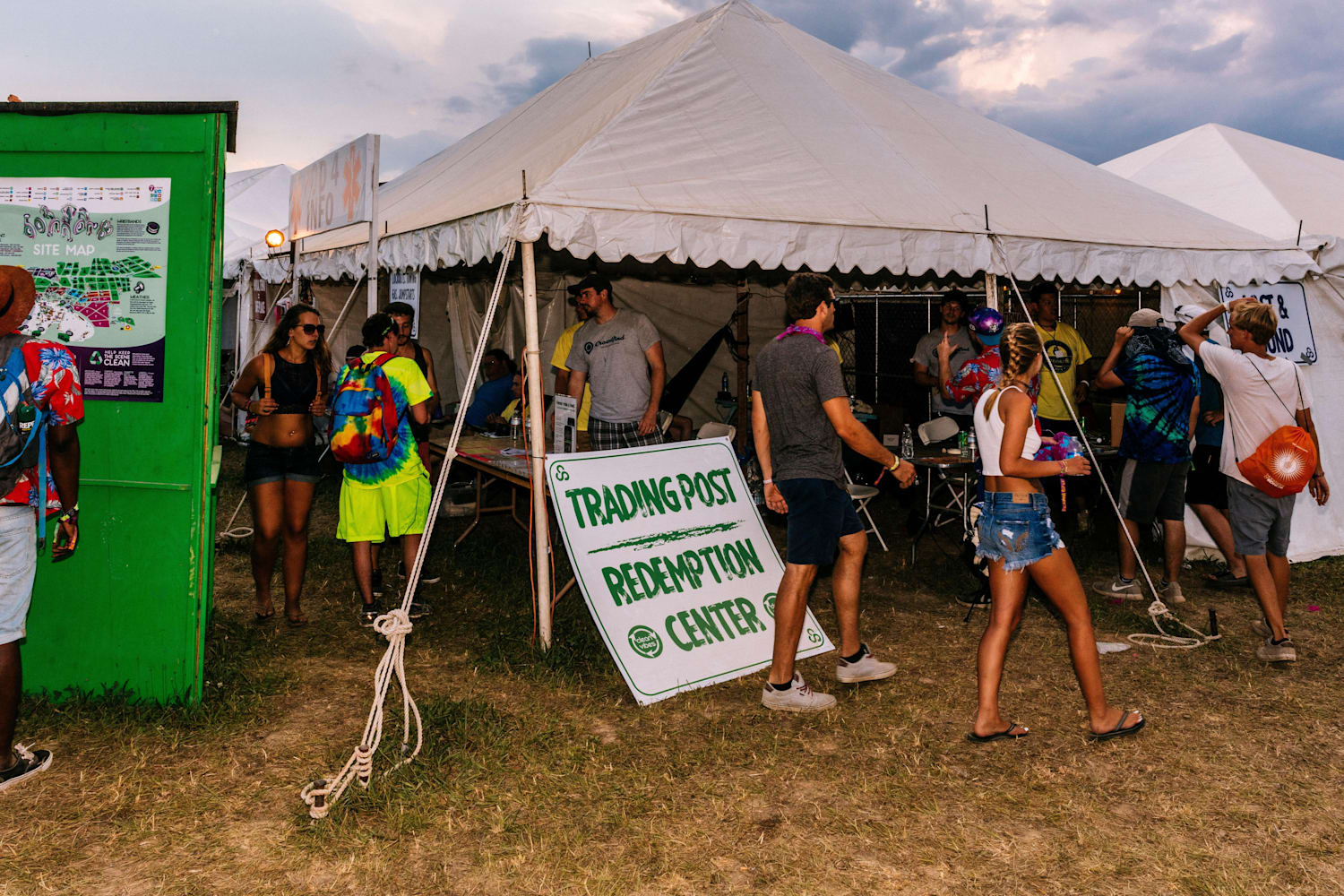 Go Behind The Scenes Of Bonnaroo S Lost Found Office