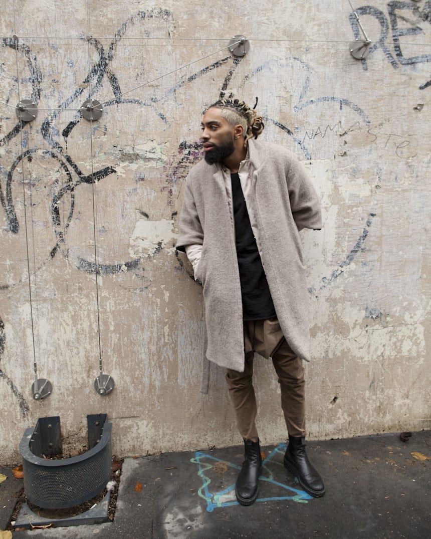 Fary L Humoriste En Interview Pour The Red Bulletin