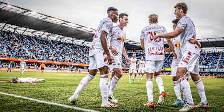 New York Red Bulls players celebrate. 