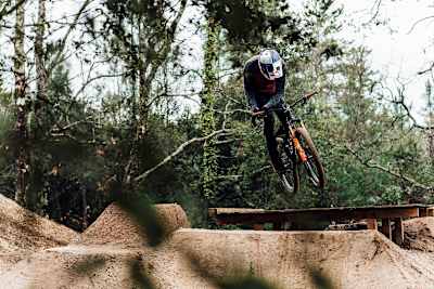 Thomas Genon riding at home.
