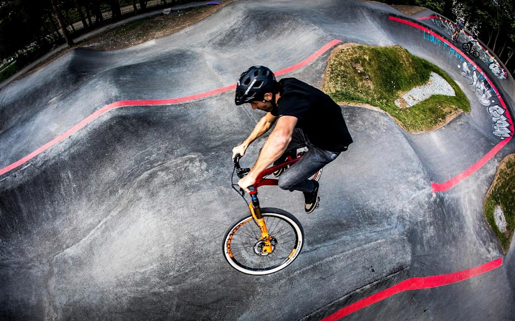 mountain bike skate park