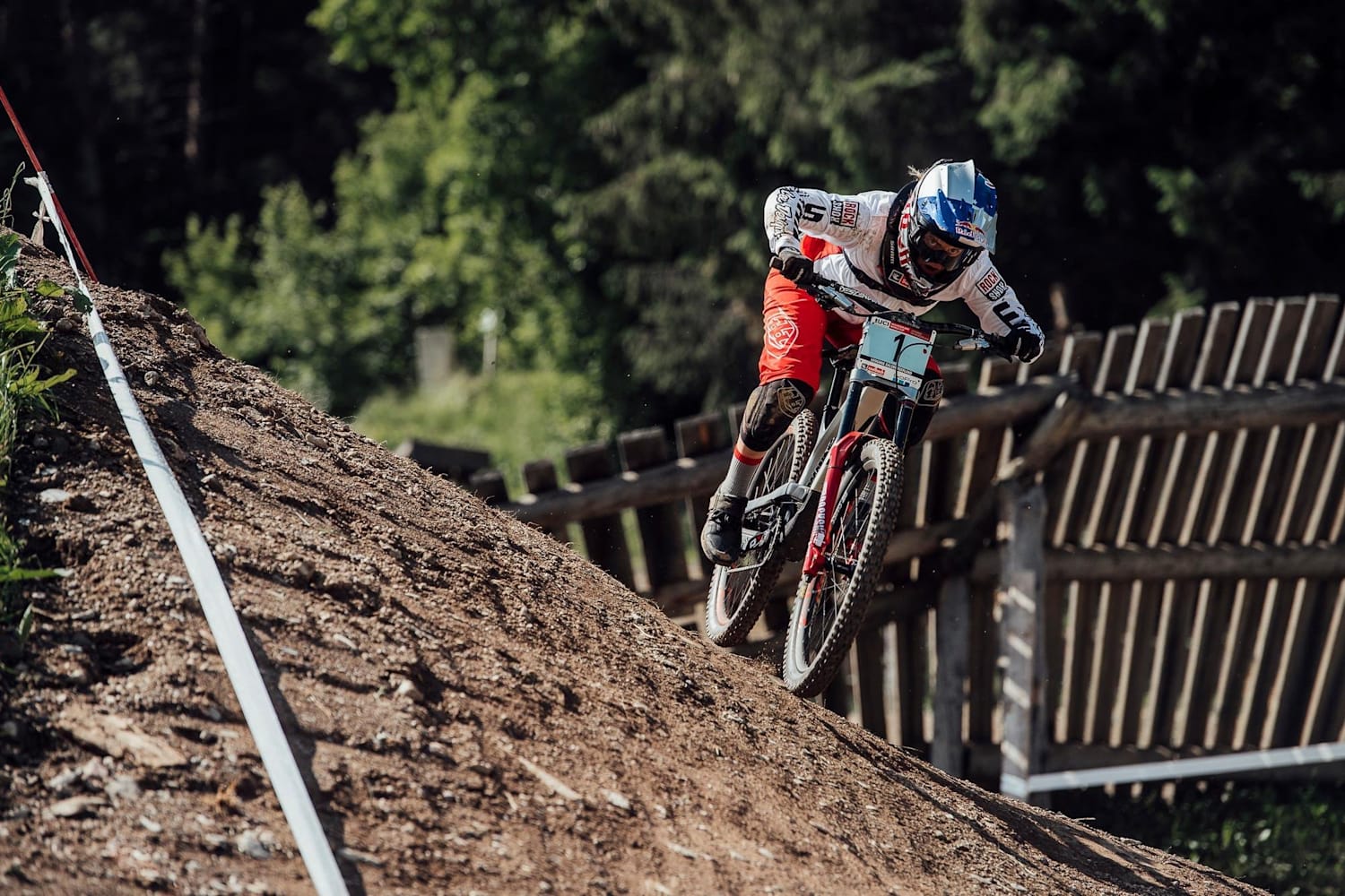 uci downhill 2019 live