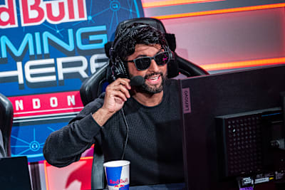 Spag commentating at Red Bull Golden Letters