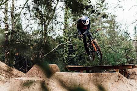 Thomas Genon riding at home.