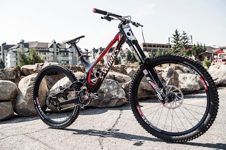 specialized mountain bike tyres 26 inch