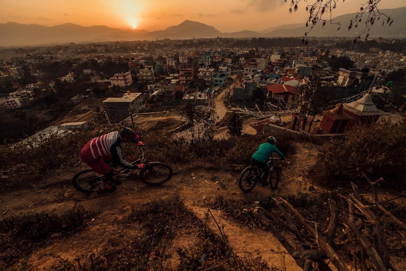 Rob Warner S Wild Rides Mtb In Nepal With Olly Wilkins