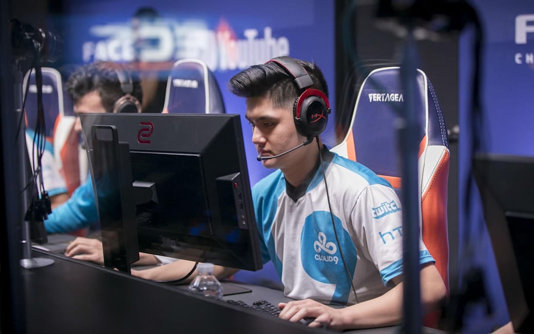 Cs Go Pro Players Reveal How You Can Get Out Of Silver