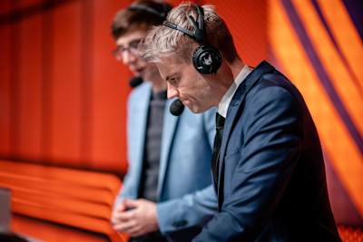 Quickshot casting an LEC match