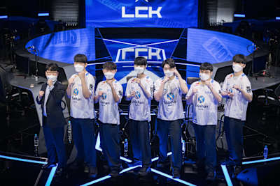 A photo of DRX at the LoL Park in Seoul, South Korea