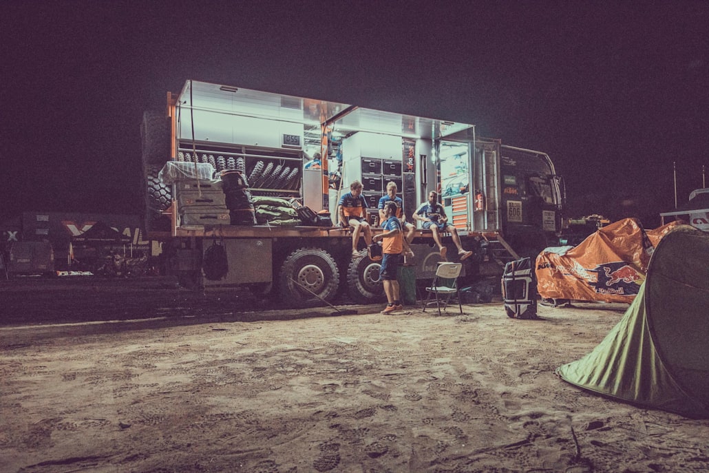 ktm-factory-dakar-assistance