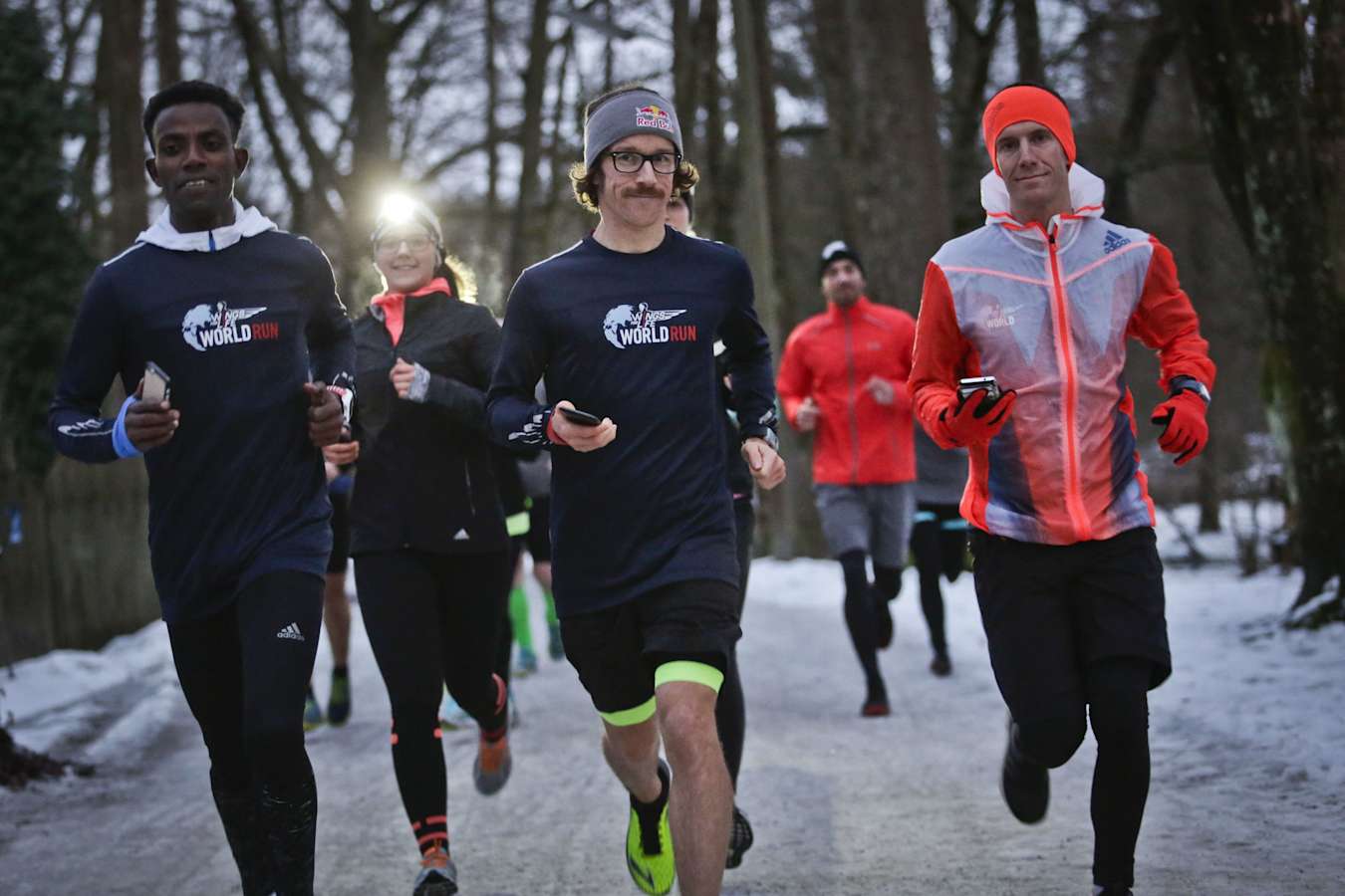 Зимняя беговая тренировка с Флорианом Нойшвандером и его командой на Wings for Life World Run.