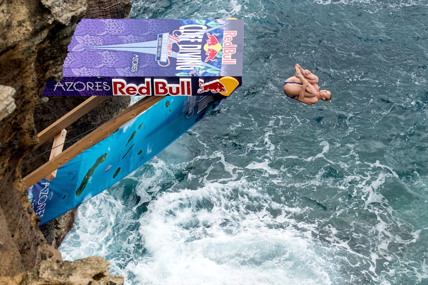 Red Bull Cliff Diving cancela 2020 com foco em 2021