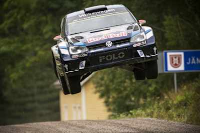 Ouninpohja jump at Rally Finland.