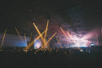 Red Bull Music Academy'nin 20'nci yaşı görkemli bir partiyle kutlanacak