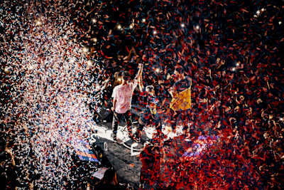 Teorema triumfujący z Jokkerem podczas narodowych finałów Red Bull Batalla de los Gallos w Santiago (Chile).