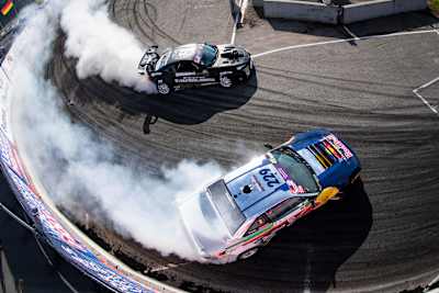 Elías Hountondji en acción durante el Campeonato Europeo de Drift Masters en Riga, Letonia, el 14 de agosto de 2020.