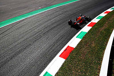 Max Verstappen in azione nel GP d'Italia 2020