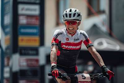 Loana Lecomte taking the win at the UCI XCO World Cup in Albstadt on May 9, 2021.