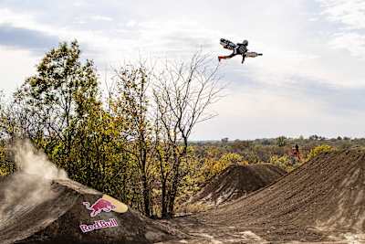 Red Bull Imagination 2.0: Freeride Jam Sessions with Tyler Bereman