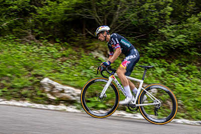Primoz Roglic aus Slowenien beim Training von Red Bull - Bora -HansGrohe im Juni 2024. 