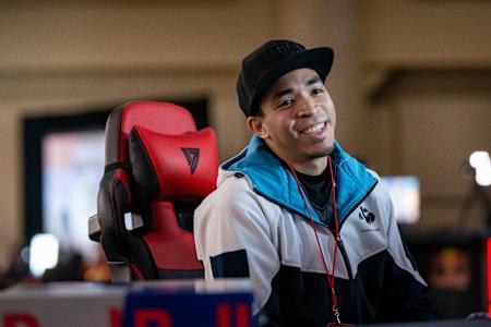 A photo of Jeffrey ‘Axe’ Williamson at Genesis 6 in Oakland, CA