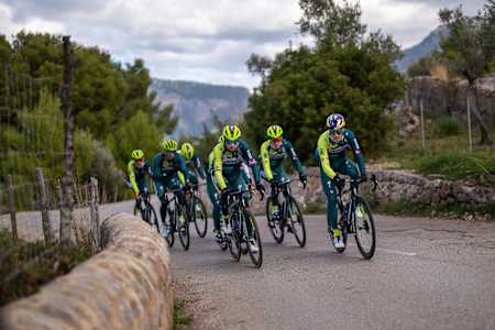 Das Team von Red Bull - BORA - hansgrohe im Traininslager auf Mallorca, Spanien.