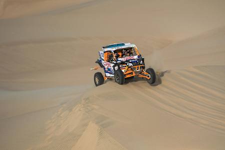 История мотовездеходов пишется в финале легендарного ралли-марафона "Дакар"