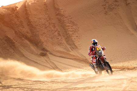 Sam Sunderland (UK) for Gas Gas Factory Racing races during stage 7 of Rally Dakar 2022 from Riyadh to Al Dawadimi, Saudi Arabia on January 09, 2022