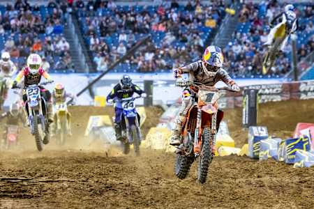 Chase Sexton at AMA Supercross Series Round 14 at Nissan Stadium 