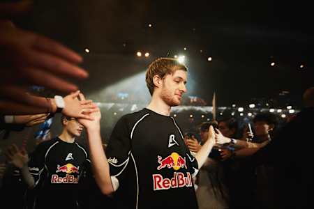 Tim 'Nemesis' Lipovšek of Los Ratones walks to the stage at Red Bull League Of Its Own 2025.