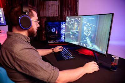 Raven_Casts plays Rainbow Six Siege at Red Bull Response 2020 in Australia