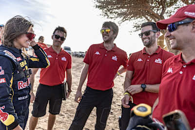 Cristina Gutiérrez después del Rally Du Maroc 2023 en Merzouga, Marruecos, el 18 de octubre de 2023.