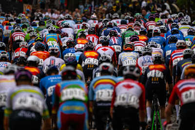 Peloton during the 2025 UCI World Championships