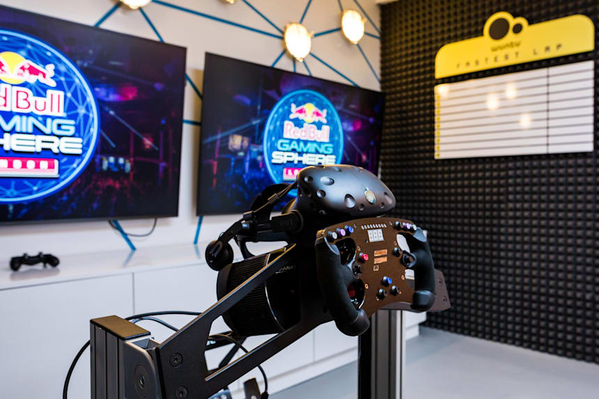 打卡英国最大电竞游戏馆red bull gaming sphere