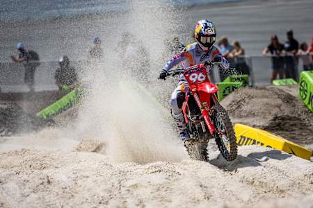 Hunter Lawrence at Round 8 of the AMA Supercross Series in Daytona Beach