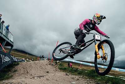 Loïc Bruni rides on Specialized DH tyres